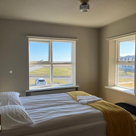 Guesthouse Hvammur By The Harbour Höfn Екстериор снимка